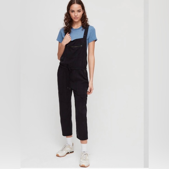 Aritzia Denim - Wilfred Free
Valletta Overalls